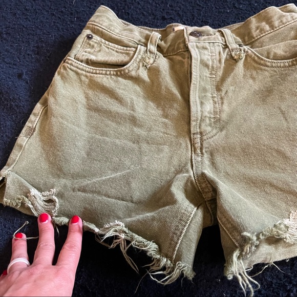 Free People Makai Ripped Short - Picture 2 of 15